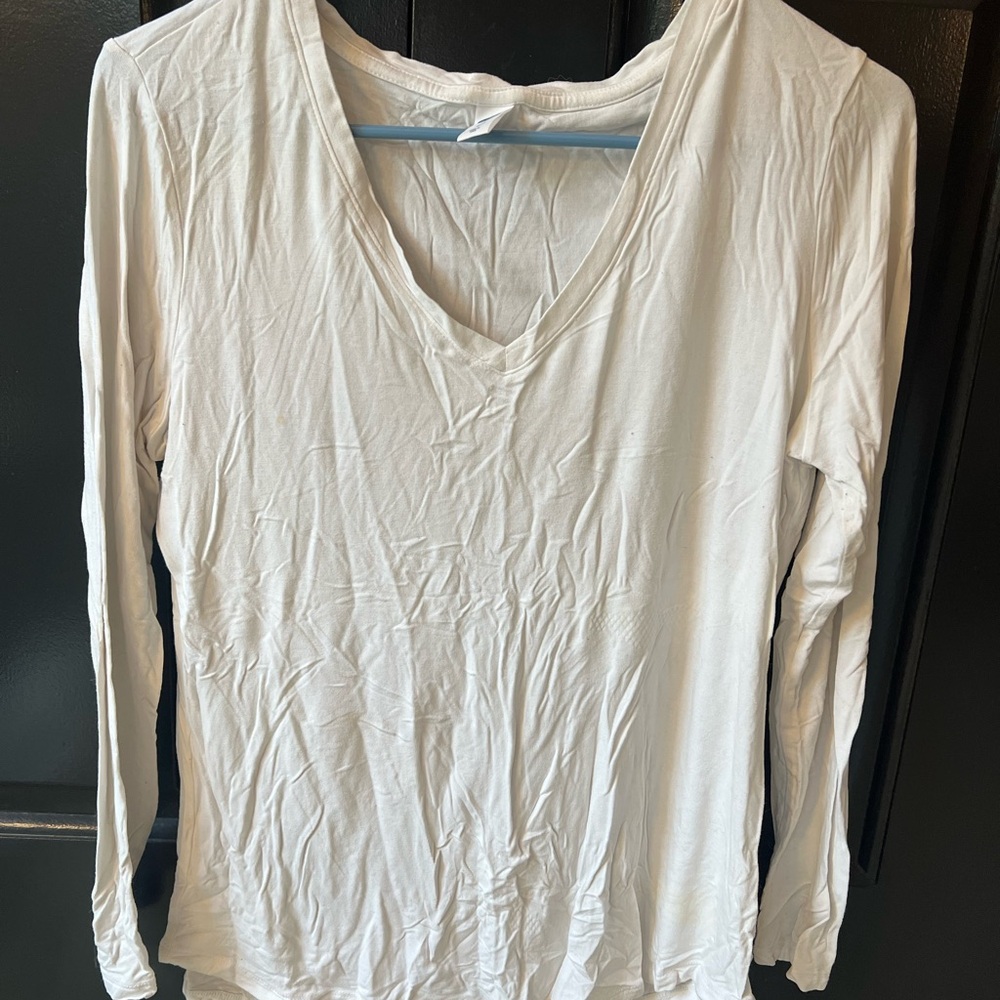 Old Navy Women's Cream V-Neck Long Sleeve Top